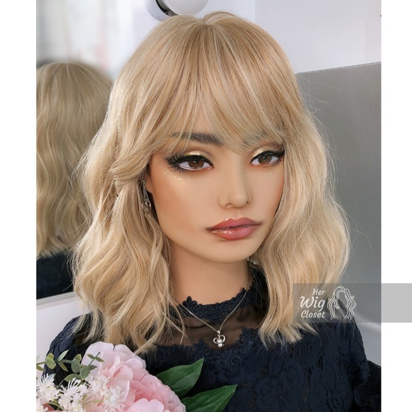 Golden Blonde Wavy Wig with Bangs | Gwen - Picture 4 of 8